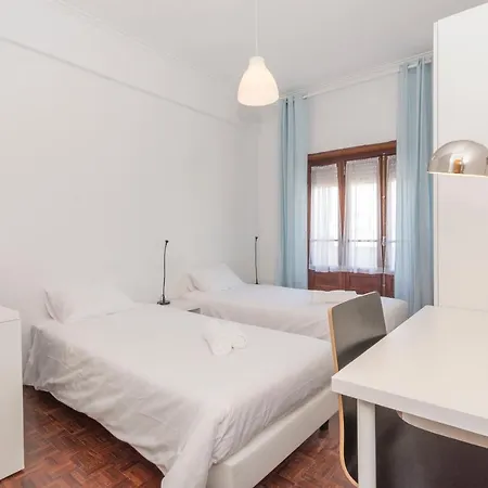 Houze_apartment W/ Terrace, Perfect For Surfers! *